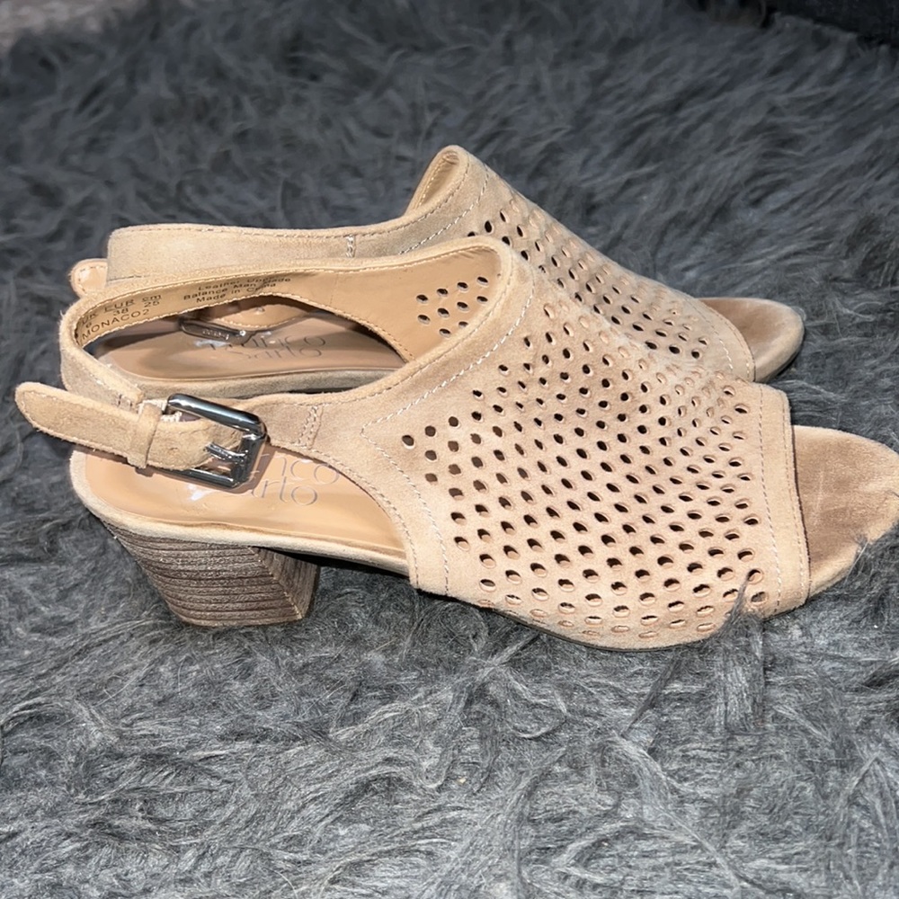 Women's Franco Sarto Monaco tan open toe chunky heels,shoes,leather upper, sz 8